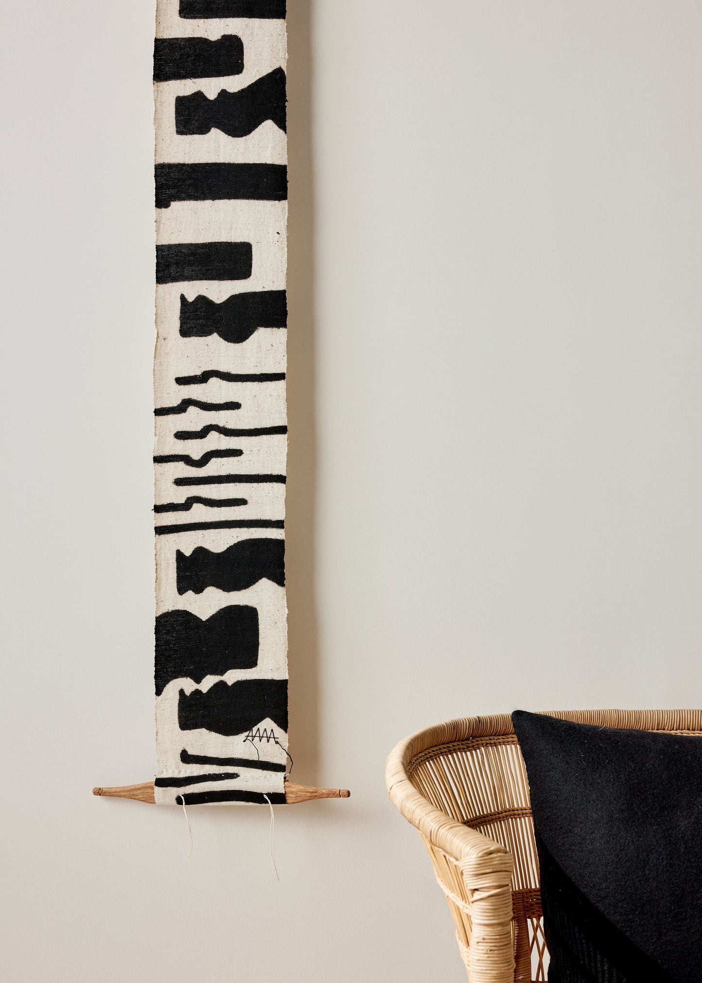 Vibrations Bogolan Wall Totem in White with Black Vibes - The Leafy Branch