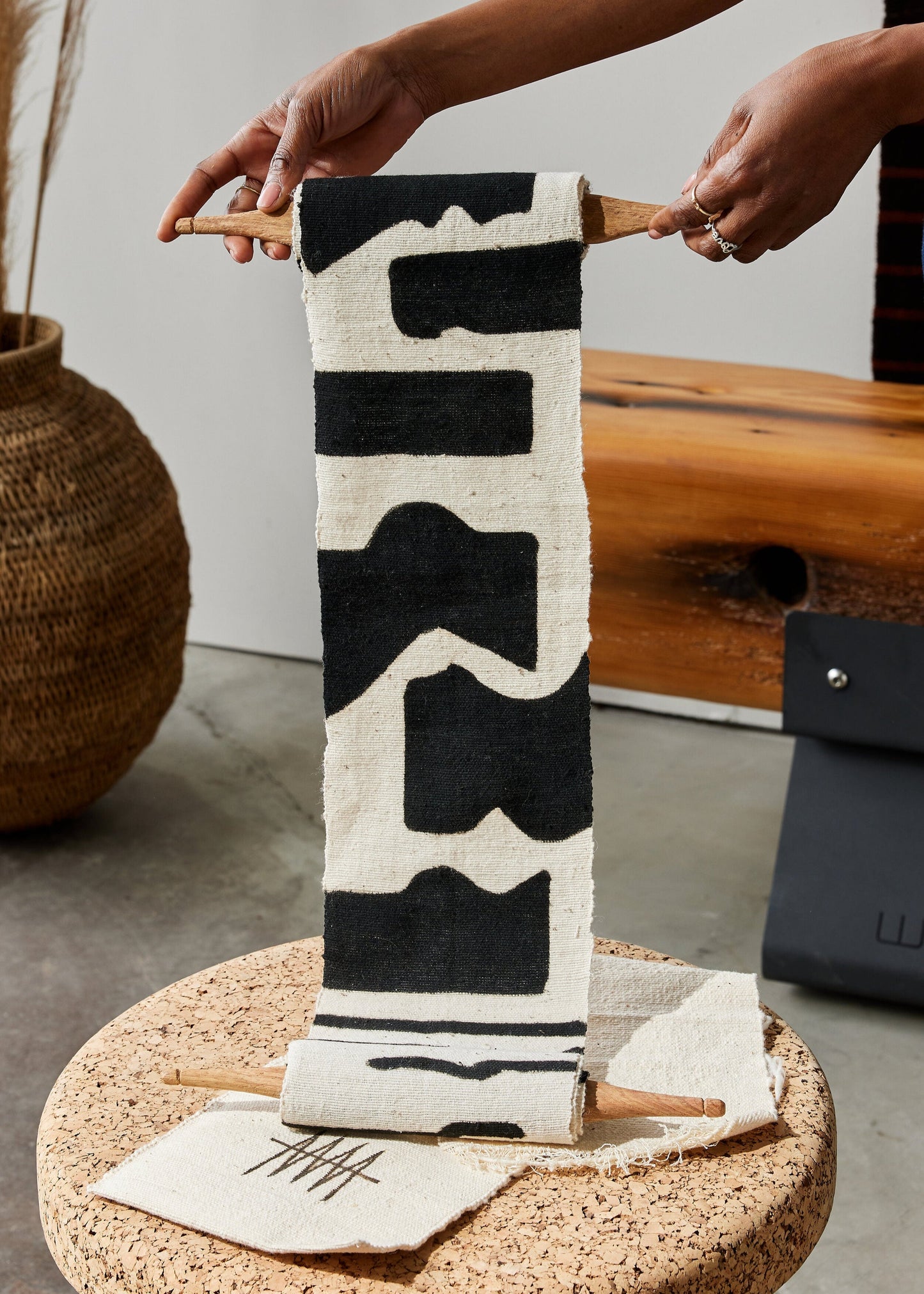 Vibrations Bogolan Wall Totem in White with Black Vibes - The Leafy Branch