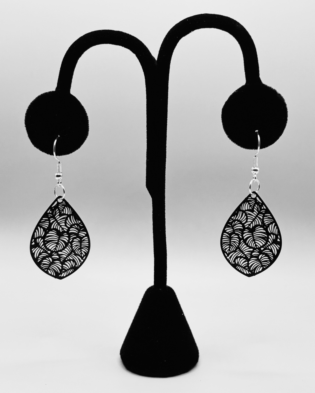 Plant Lovers Earrings- Black 6