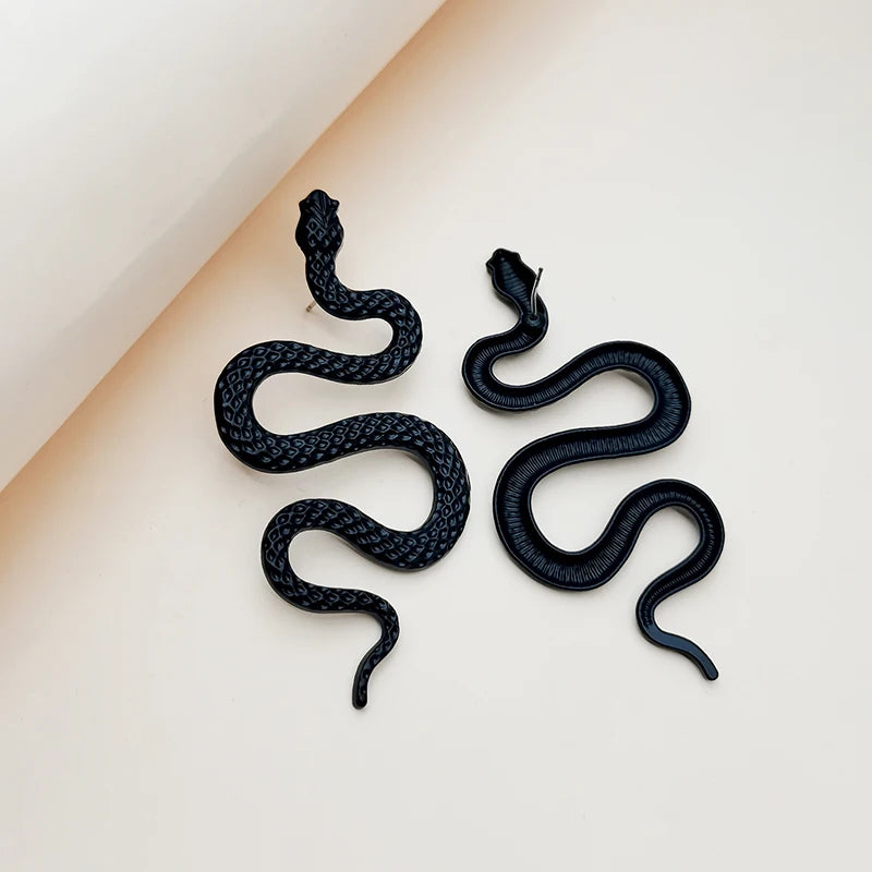 Sliver Earrings - The Leafy Branch