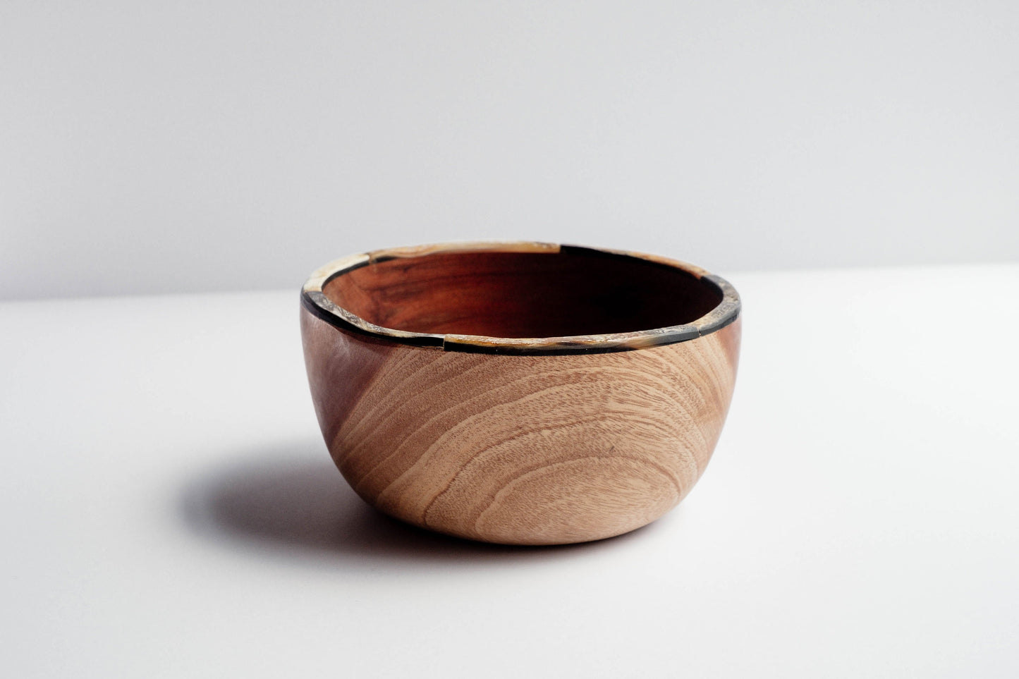 Wooden Bowl with Horn Rim - The Leafy Branch