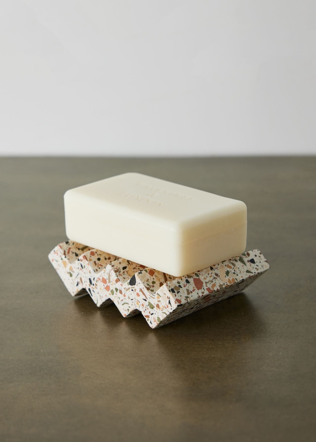 Zig-Zag Neutral Terrazzo Soap Dish - The Leafy Branch