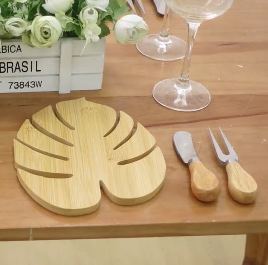 Monstera Charcuterie Board Set