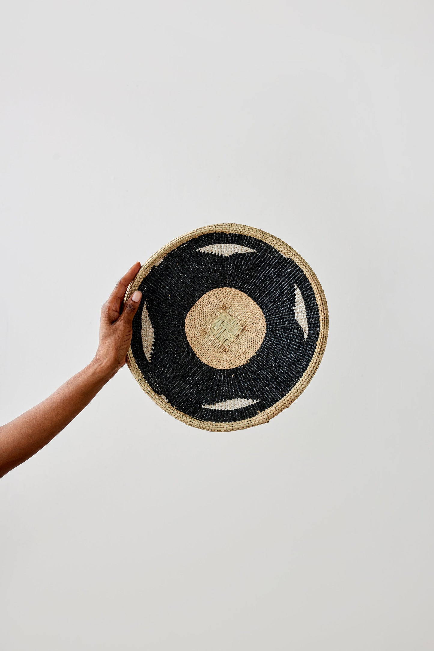 Nolyia Black Flat Basket - The Leafy Branch