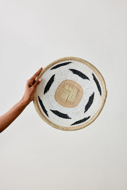 Nolyia White Flat Basket - The Leafy Branch