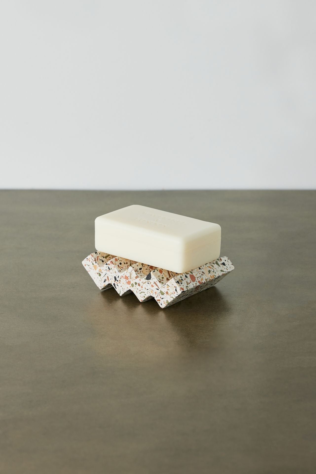 Zig-Zag Neutral Terrazzo Soap Dish - The Leafy Branch