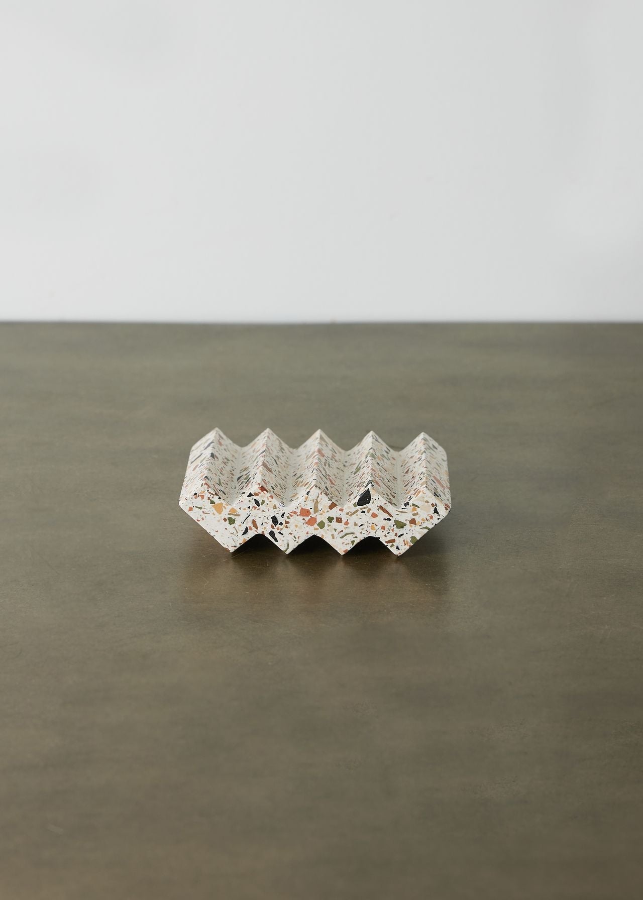 Zig-Zag Neutral Terrazzo Soap Dish - The Leafy Branch
