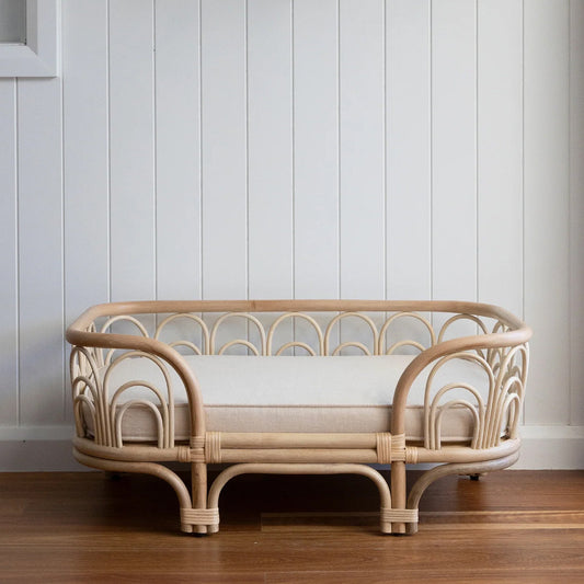 Amber Pet Bed - The Leafy Branch