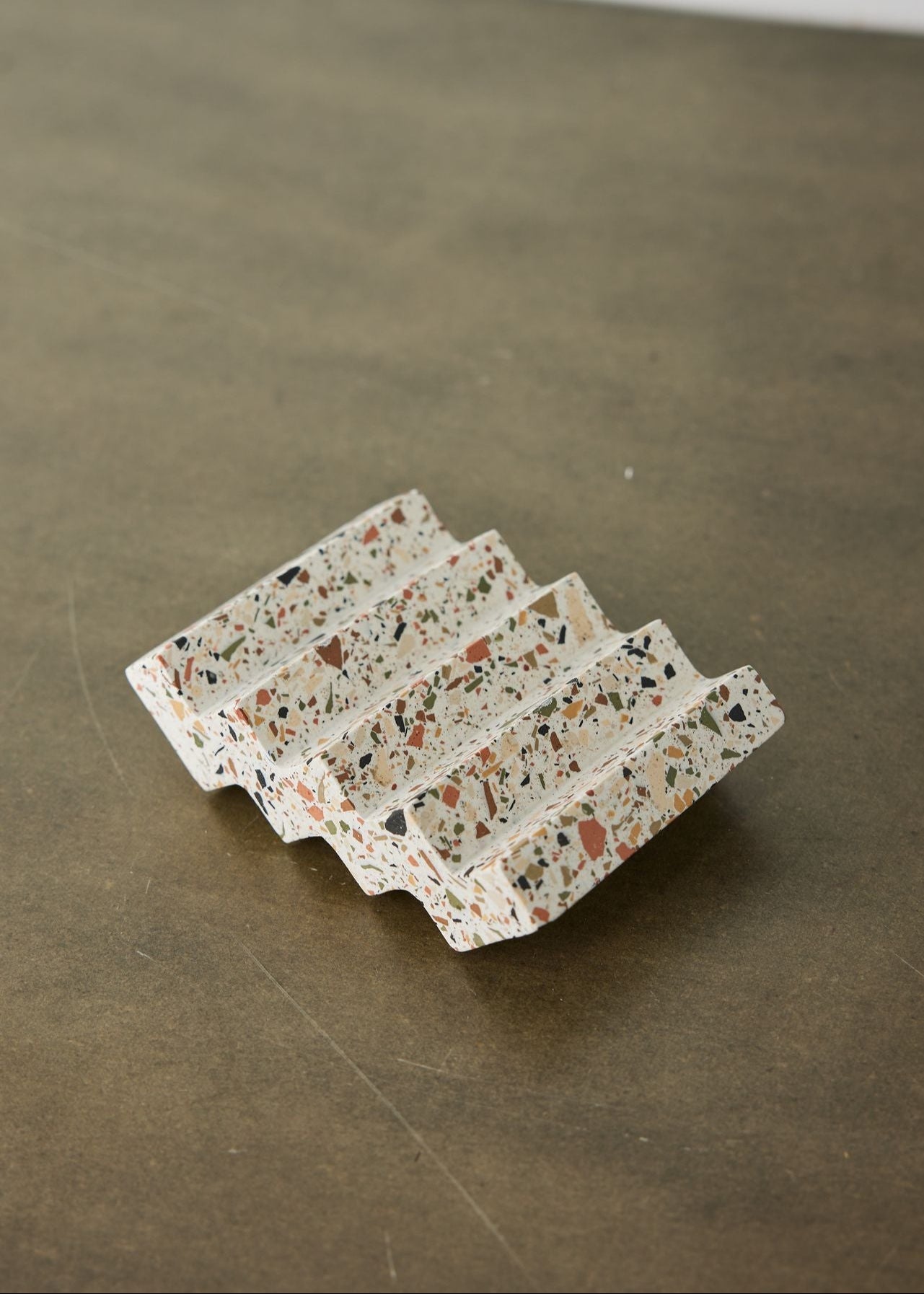 Zig-Zag Neutral Terrazzo Soap Dish - The Leafy Branch