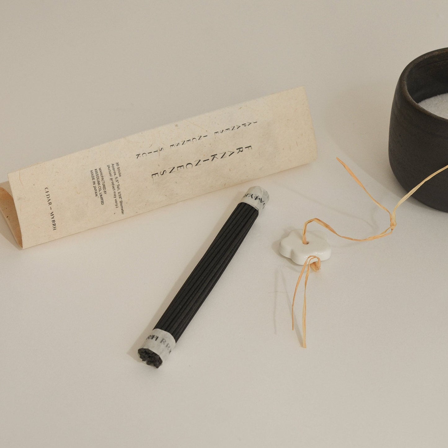 Frankincense Japanese Incense Stick Set - 30 Sticks with Ceramic Holder